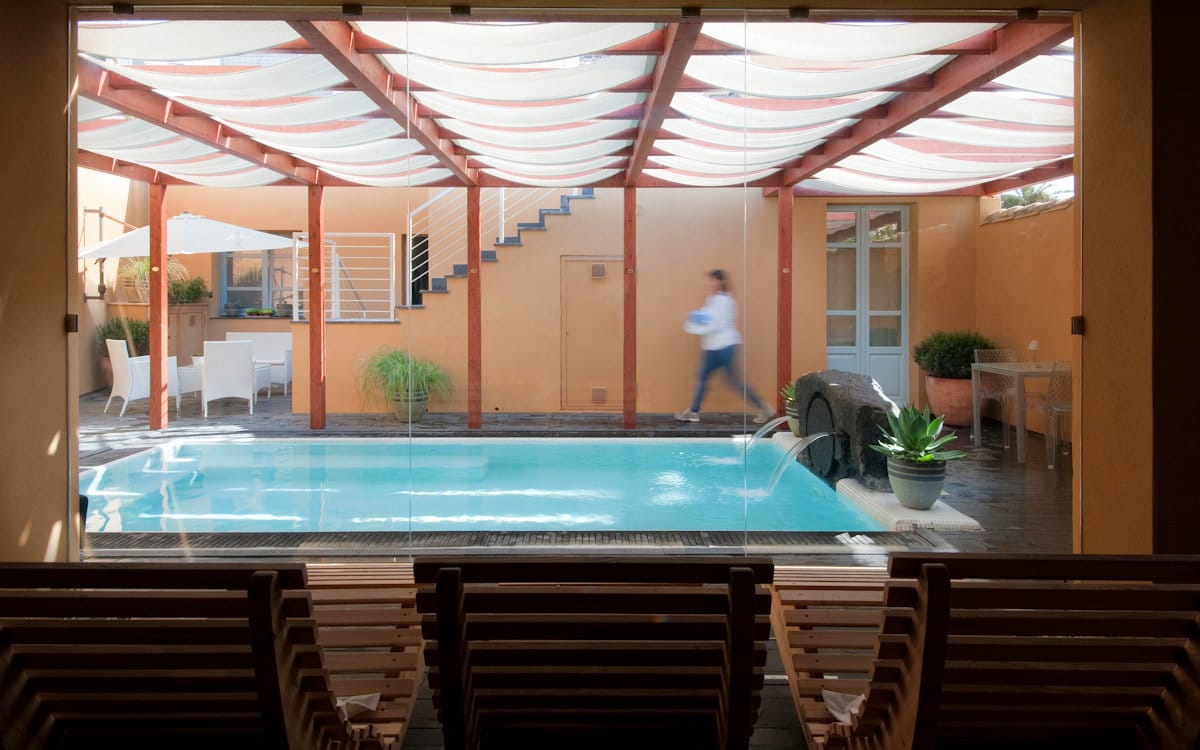 Pool Haus 1 (4) Pool Haus 1 (4)