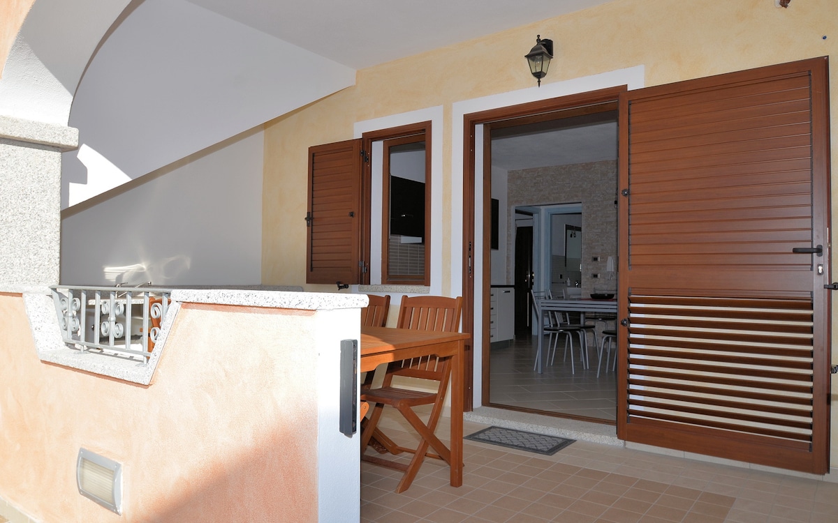 3-Zimmer-Whg im Erdgeschoss (2) 3-Zimmer-Whg im Erdgeschoss (2)