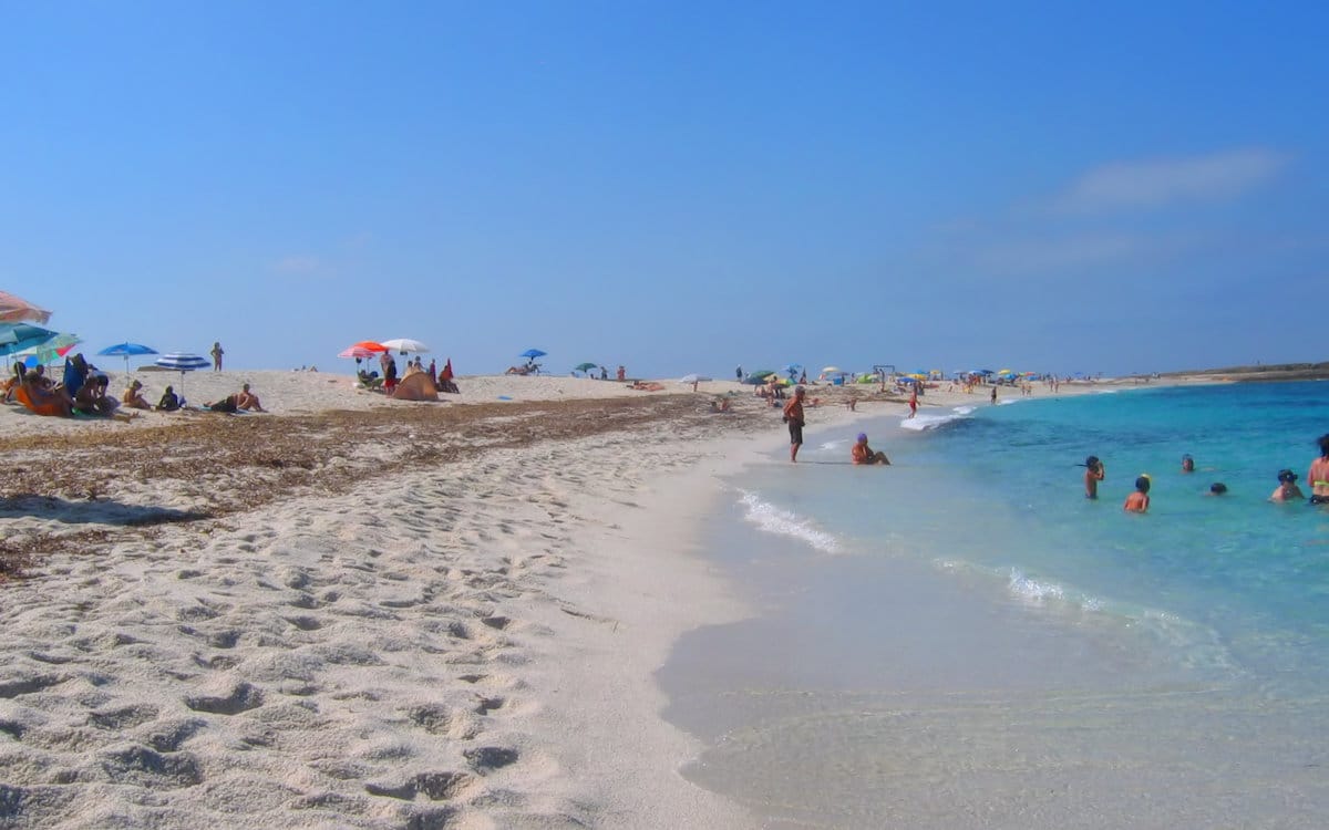 Strand Is Aruta (1) Strand Is Aruta (1)