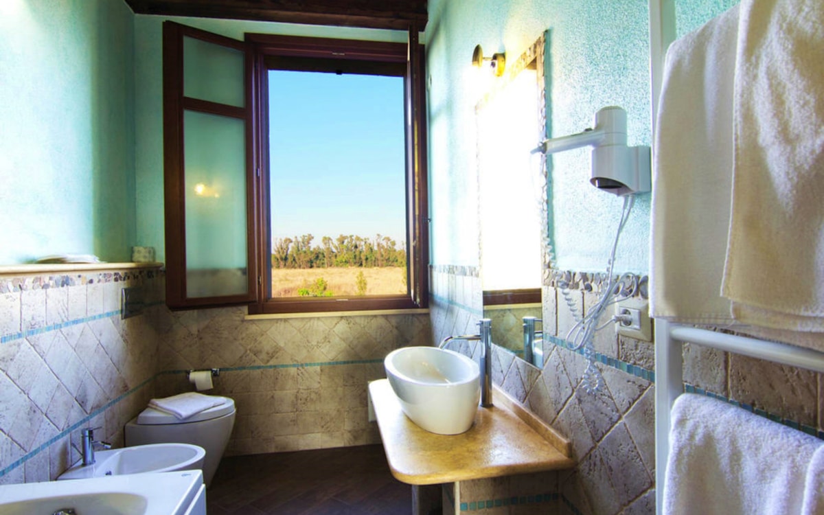 Bed and Breakfast Alghero 4, Badezimmer (2) Bed and Breakfast Alghero 4, Badezimmer (2)