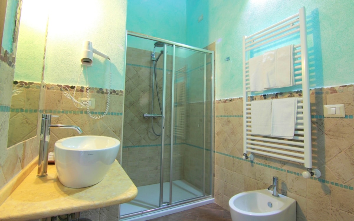 Bed and Breakfast Alghero 4, Badezimmer (4) Bed and Breakfast Alghero 4, Badezimmer (4)