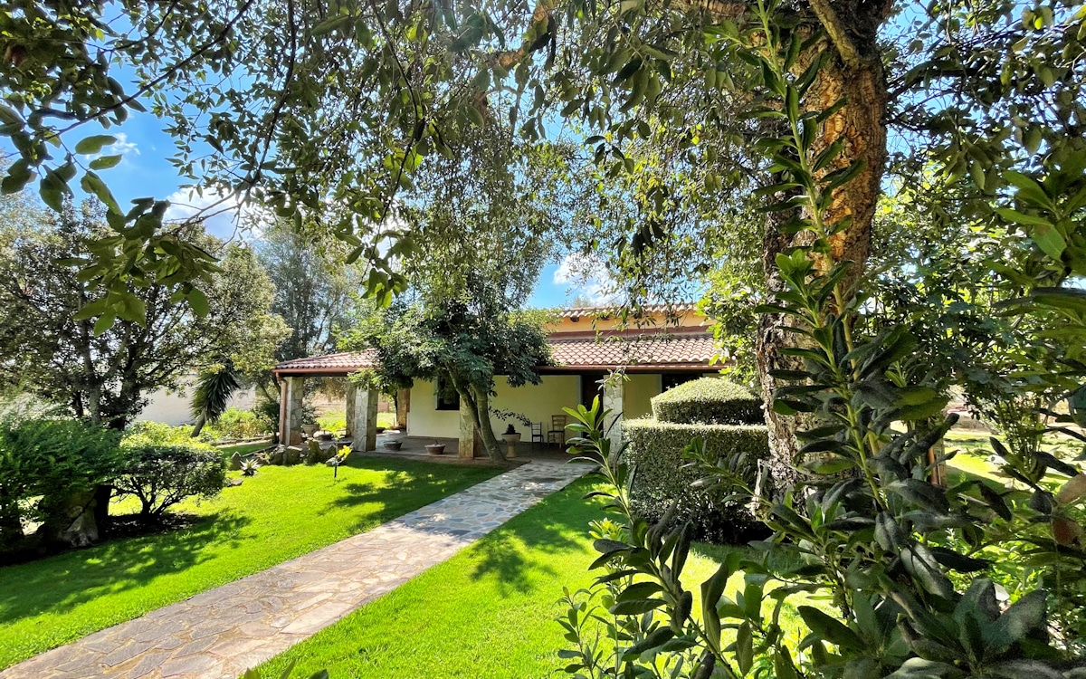 Villa Alghero 3, Garten (1) Villa Alghero 3, Garten (1)