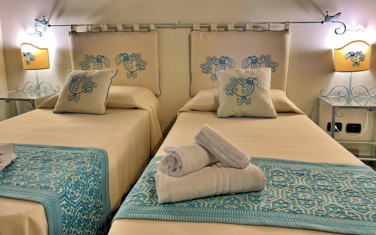 Villa Alghero 3, Schlafzimmer 2 (2) Villa Alghero 3, Schlafzimmer 2 (2)